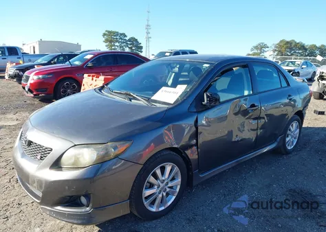 2010 Toyota Corolla S z USA, uszkodzony, nr VIN 2T1BU4EE8AC469174